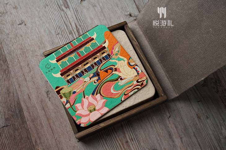 数字化、网络化的发展对于非遗文创产品来说，是一个不断创新的机遇