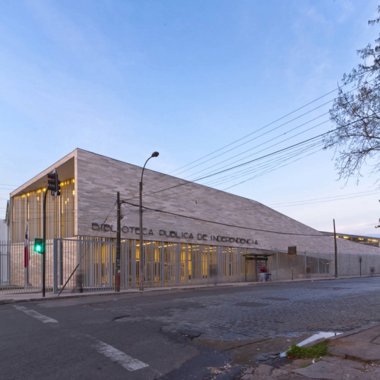 重视图书馆文创产品开发实践带来的机遇与挑战