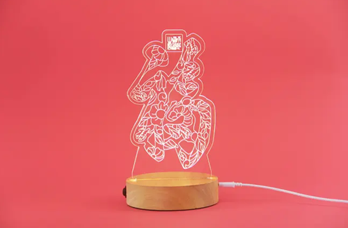 红色文创产品定位年轻化